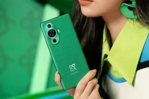 Huawei-Nova-12-Yesil-Telefon-Kapak